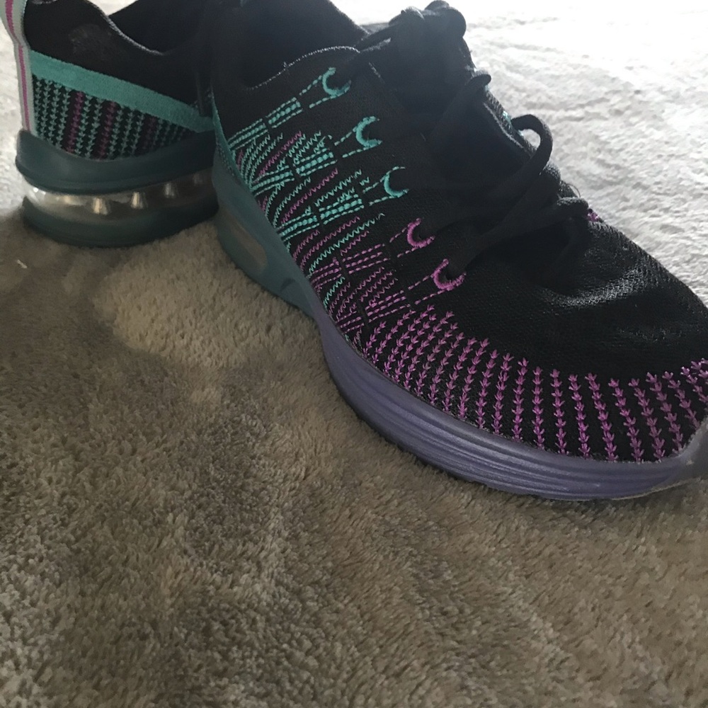 Women’s fashion shoes
